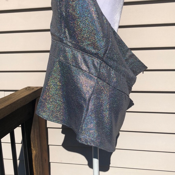 Express Halter in Silver - Picture 7 of 17